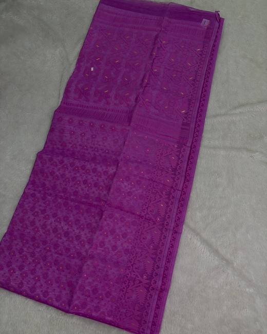 Dhakai Jamdani Saree in Magenta