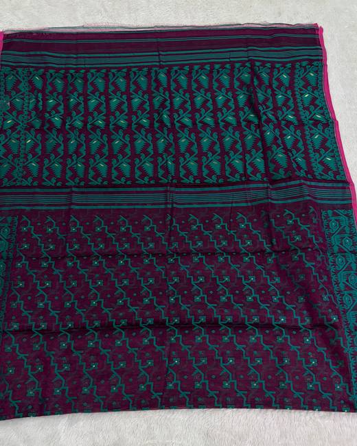 Soft Dhakai Jamdani Saree in Magenta with Teal