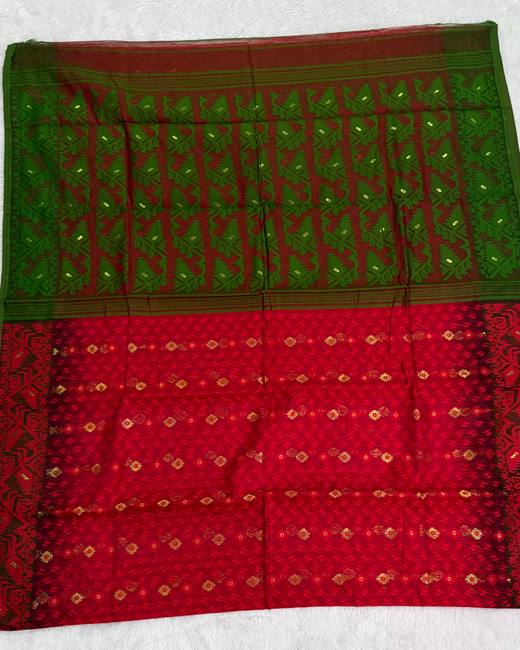 Soft Dhakai Jamdani Saree with Ikkat Border in BottleGreen with Red