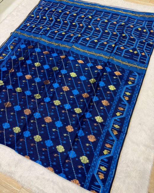 Hand Katdana Dhakai Jamdani Saree in Navy with Gold