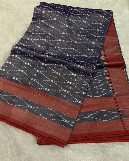 Pochampally Ikkat Handwoven Cotton Saree in Grey with Maroon