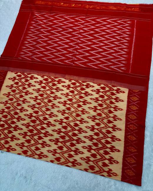 Pochampally Ikkat Handwoven Cotton Saree in Ivory with Red
