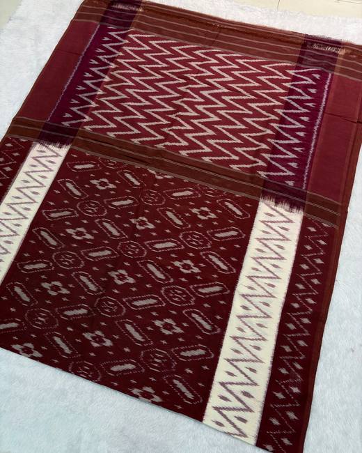Pochampally Ikkat Handwoven Cotton Saree in Maroon with Ivory