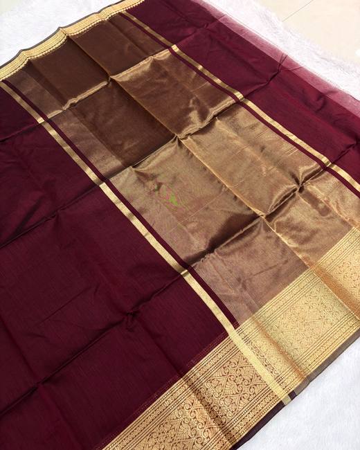 Maheshwari Silk Saree with Zari Border in Rust with Gold